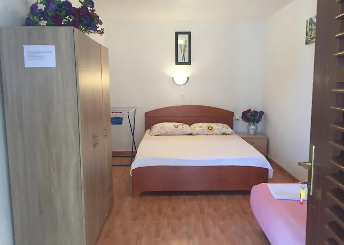 Apartmán By The Sea Cove Mala Pogorila, Hvar - 8952 Bogomolje